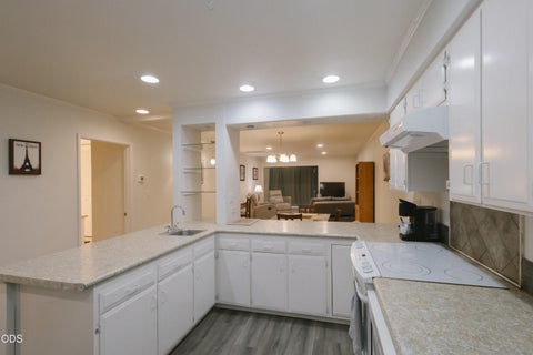 Tiny photo for 228 Mount Echo Drive, Medford, OR 97504 (MLS # 220226535)