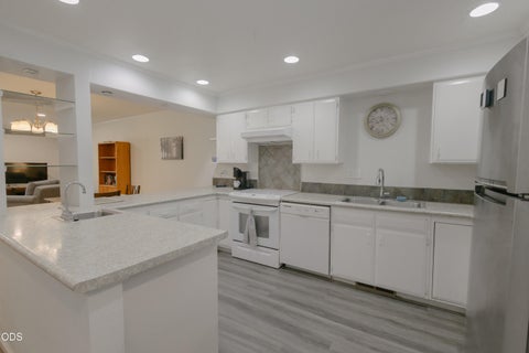 Tiny photo for 228 Mount Echo Drive, Medford, OR 97504 (MLS # 220226535)