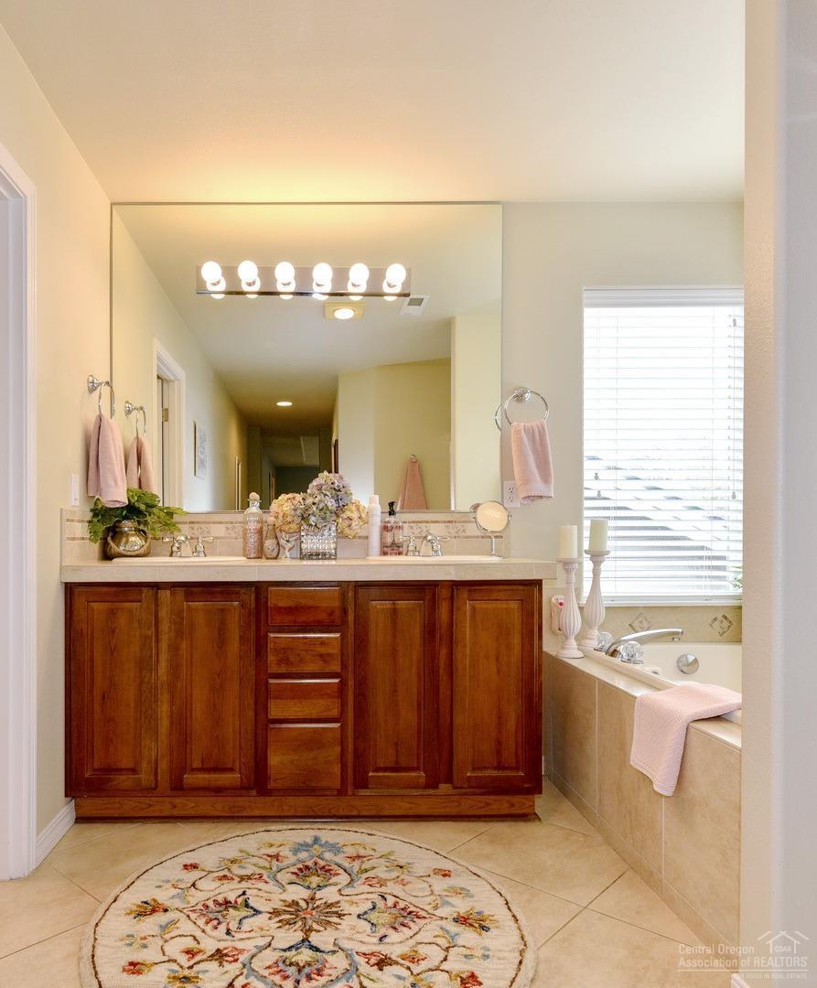 River Canyon Estates - Residential