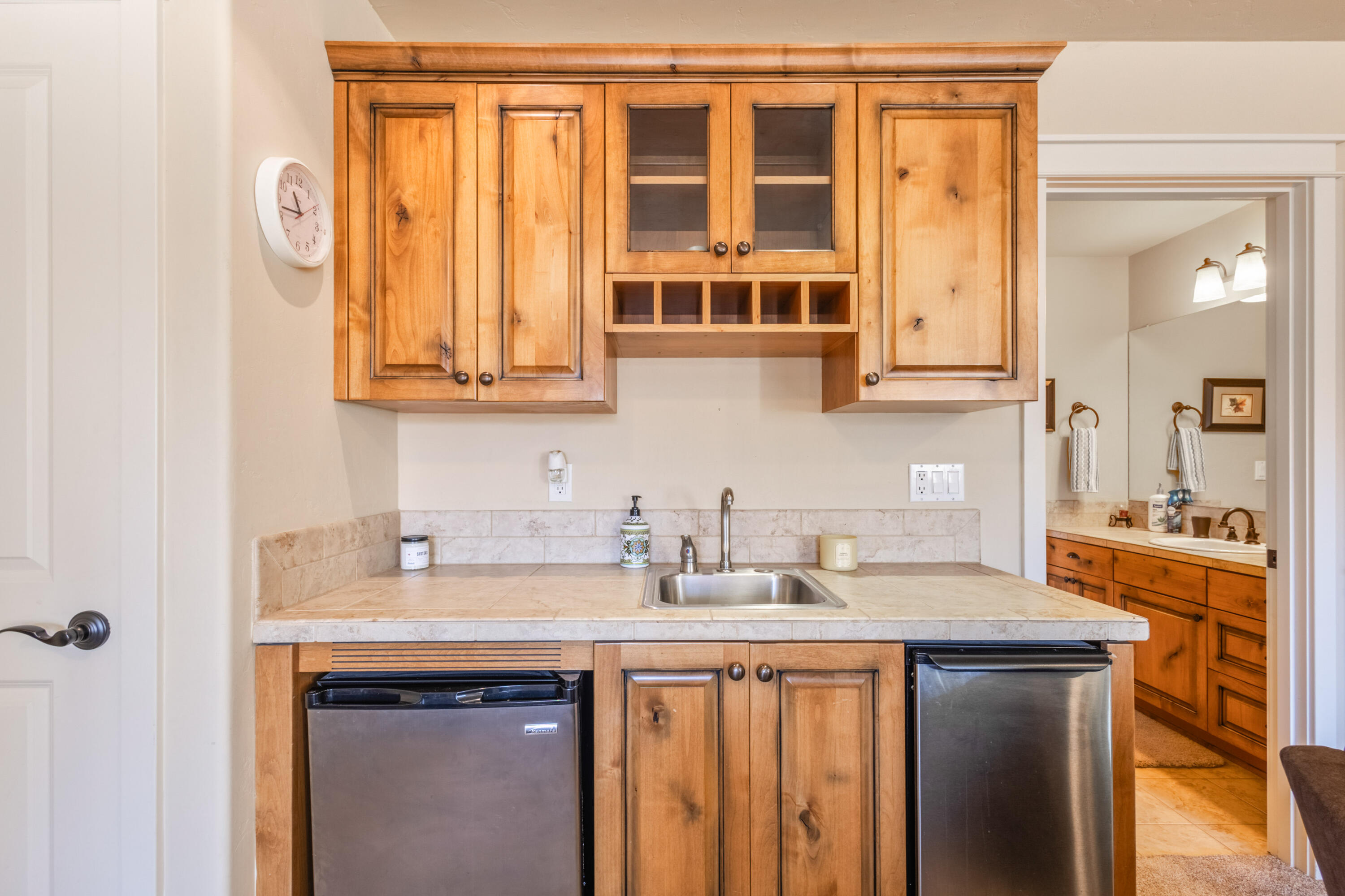 SaddleStone - Residential