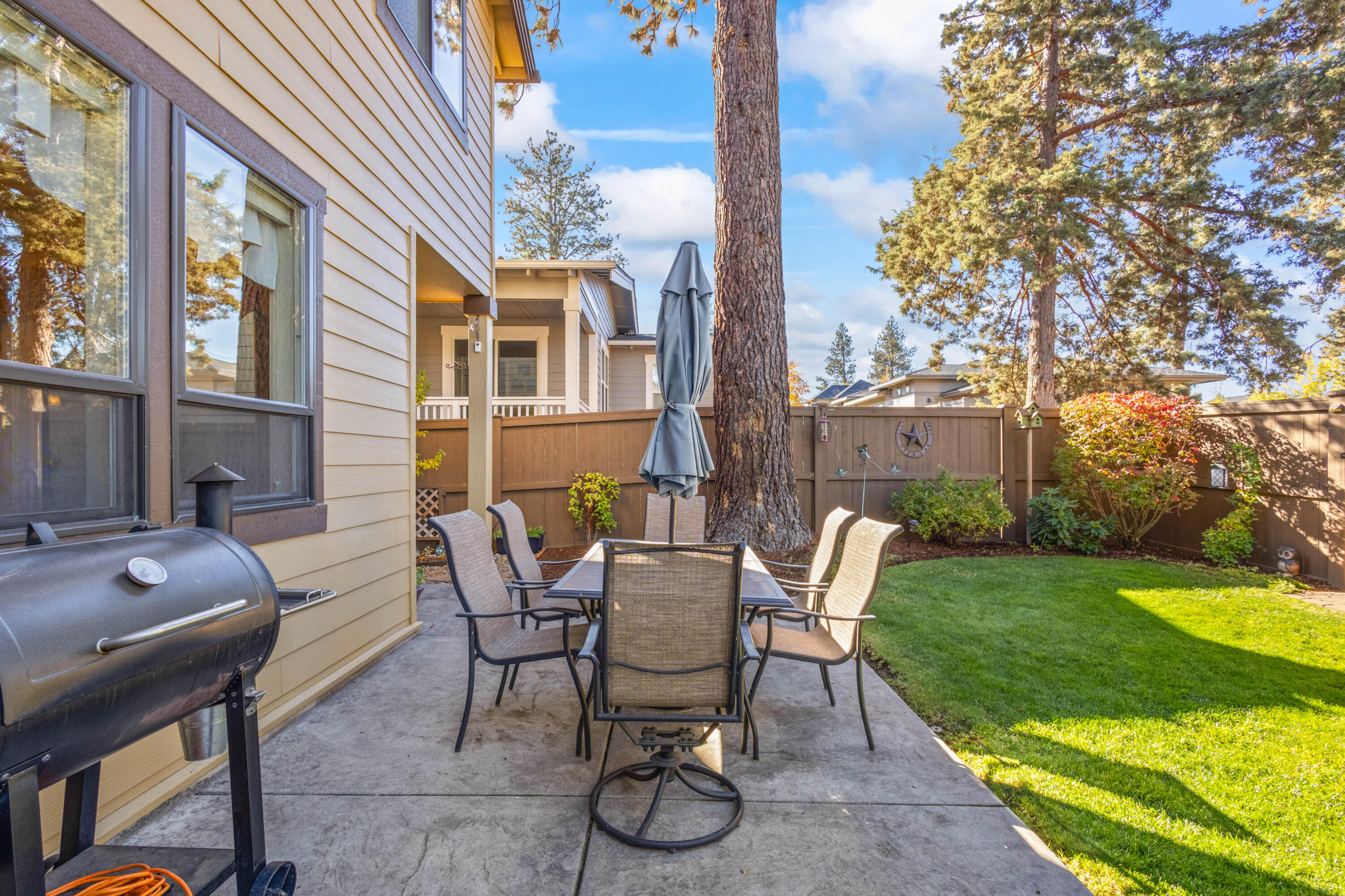 SaddleStone - Residential