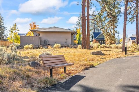 Tiny photo for 1094 E Horse Back Trail, Sisters, OR 97759 (MLS # 220210827)