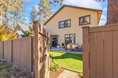 Tiny photo for 1094 E Horse Back Trail, Sisters, OR 97759 (MLS # 220210827)