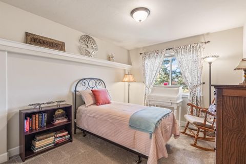 Tiny photo for 1094 E Horse Back Trail, Sisters, OR 97759 (MLS # 220210827)