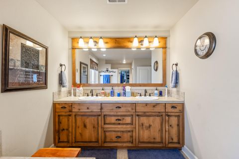 Tiny photo for 1094 E Horse Back Trail, Sisters, OR 97759 (MLS # 220210827)