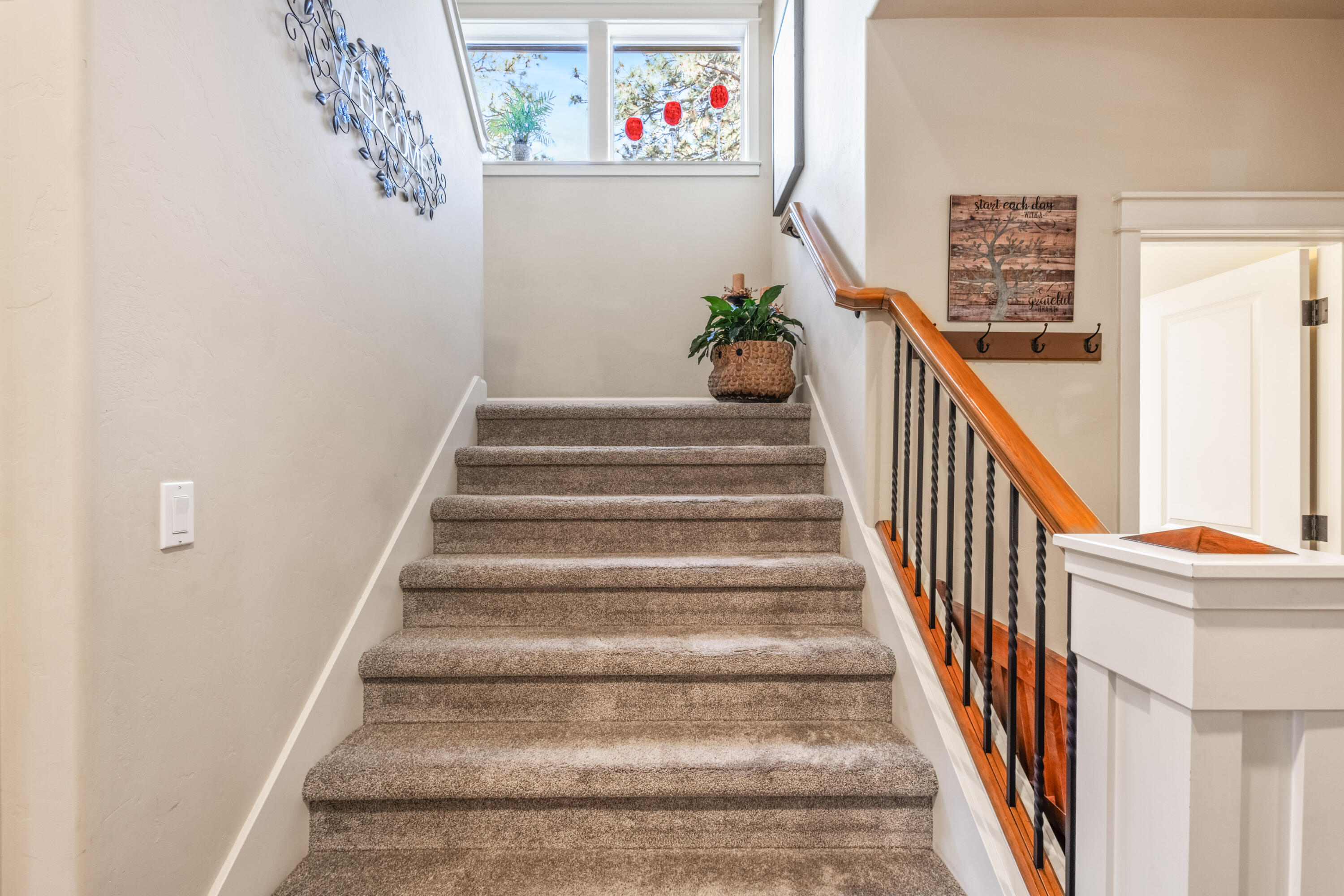 SaddleStone - Residential