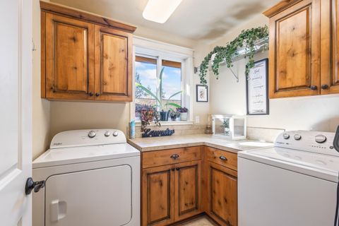 Tiny photo for 1094 E Horse Back Trail, Sisters, OR 97759 (MLS # 220210827)