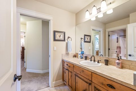 Tiny photo for 1094 E Horse Back Trail, Sisters, OR 97759 (MLS # 220210827)