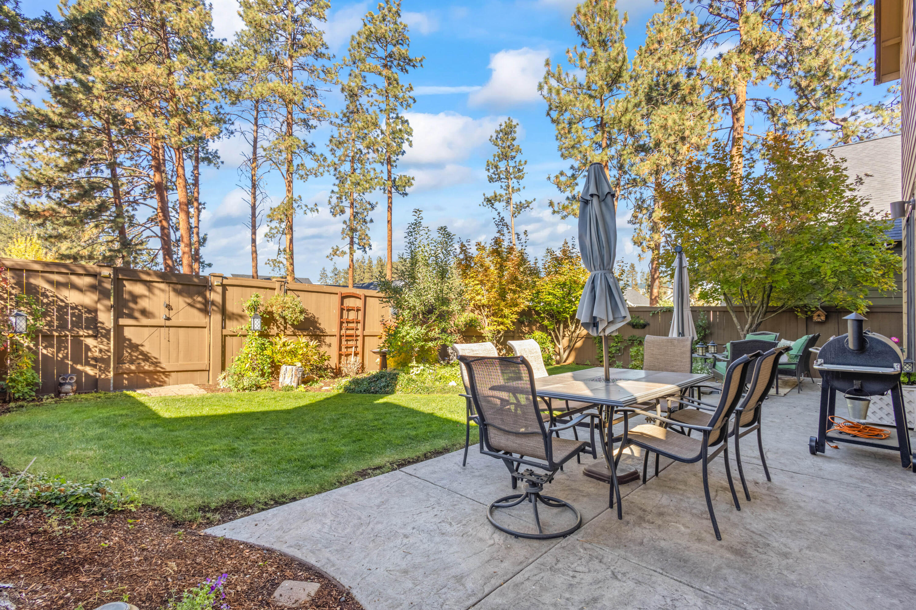 1094 E Horse Back Trail