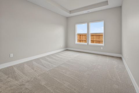 Tiny photo for 4015 SW 38th Place #Lot 45, Redmond, OR 97756 (MLS # 220212901)