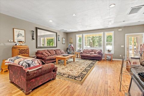 Tiny photo for 15922 Green Springs Highway, Ashland, OR 97520 (MLS # 220215130)