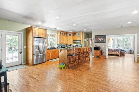 Tiny photo for 15922 Green Springs Highway, Ashland, OR 97520 (MLS # 220215130)