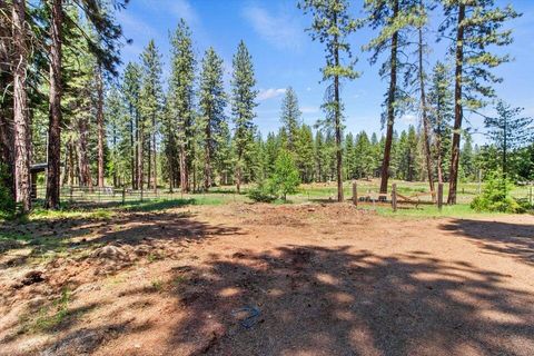 Tiny photo for 15922 Green Springs Highway, Ashland, OR 97520 (MLS # 220215130)
