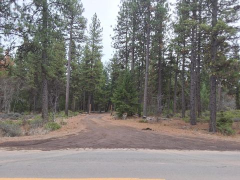Tiny photo for 15922 Green Springs Highway, Ashland, OR 97520 (MLS # 220215130)