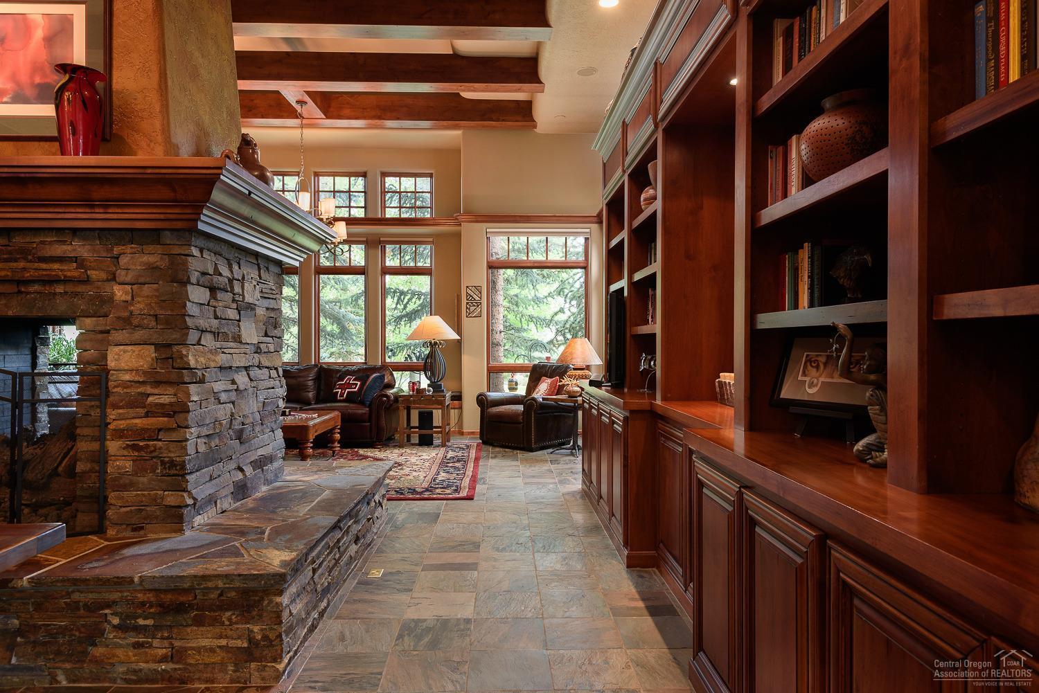 Broken Top - Residential