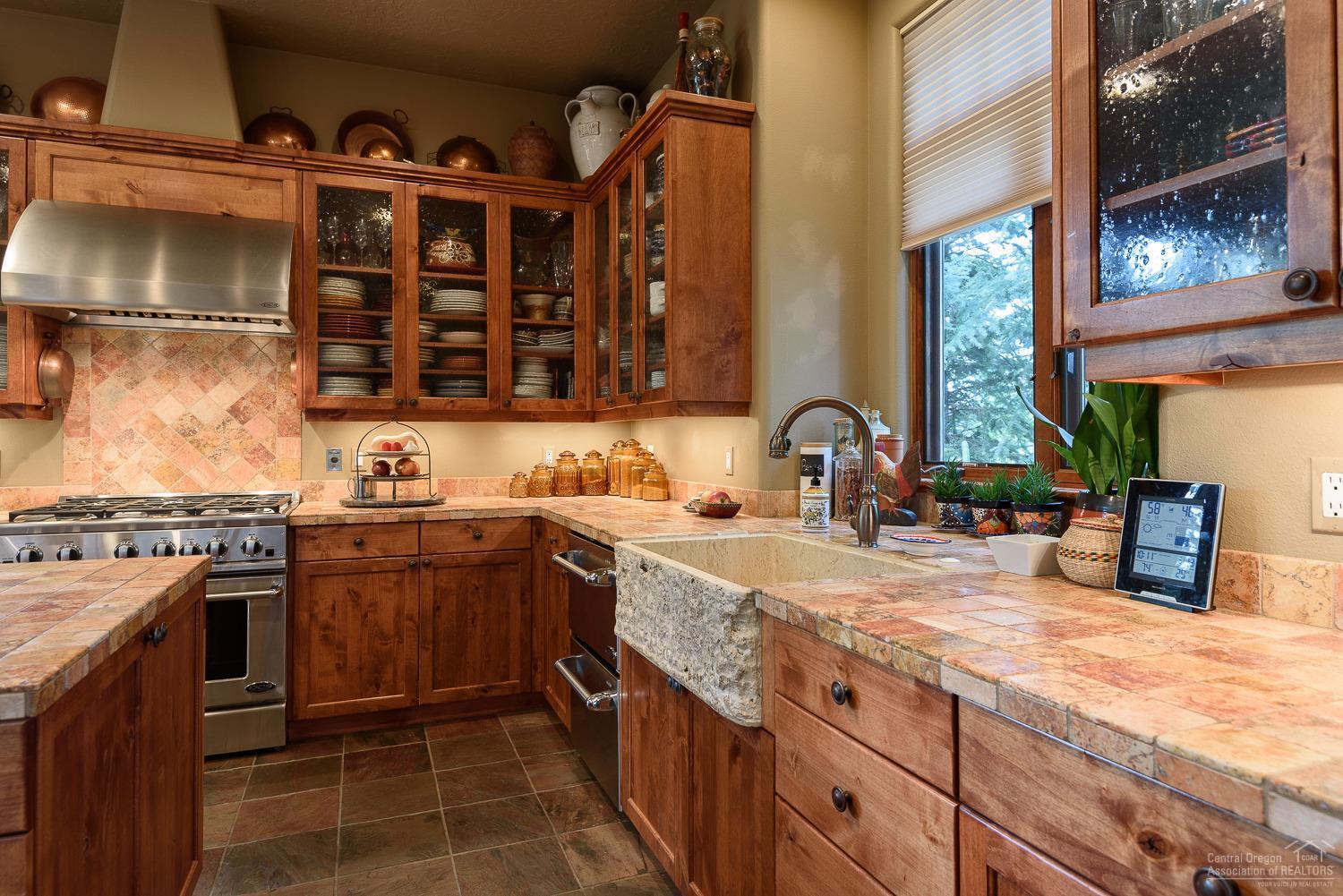 Broken Top - Residential