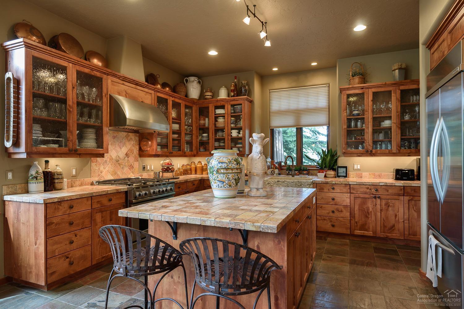 Broken Top - Residential