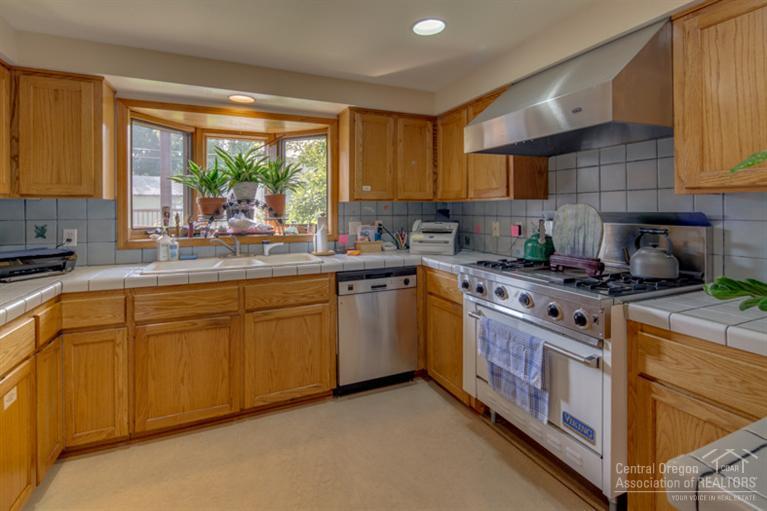 CLAB - Commercial Sale