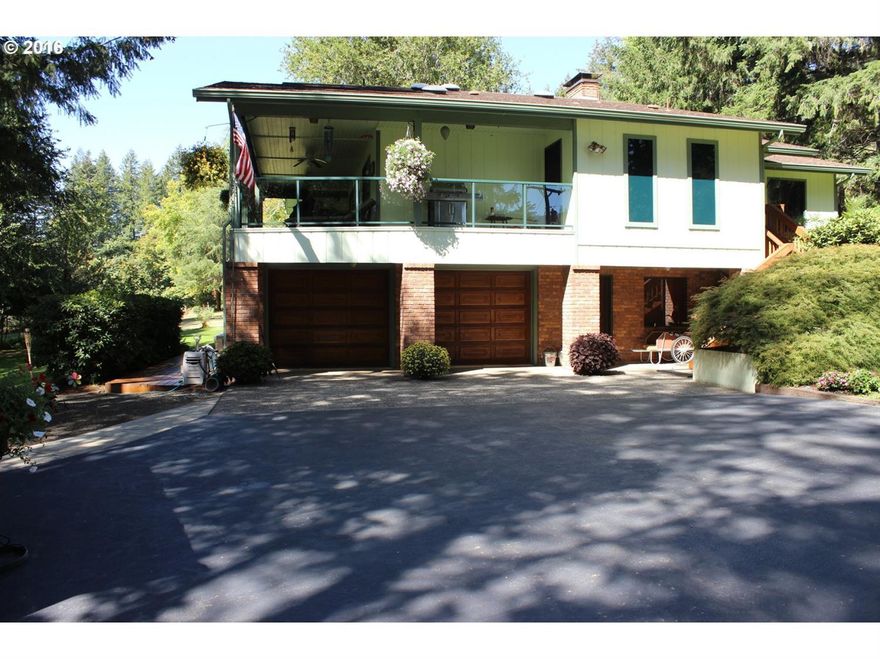 On the main Umpqua River, beautiful park-like setting. Irrigation rights, 1000 sqft storage under home, wine storage area, wrap-around covered deck, 2 work stations under house and in garage. Gazebo w/ hot tub, wood and boat storage shed, roller door equipment shed. City is UMPQUA not Sutehrlin.