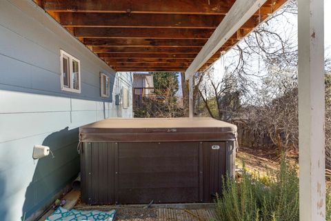 Tiny photo for 1104 Tamera Drive, Klamath Falls, OR 97603 (MLS # 220214024)