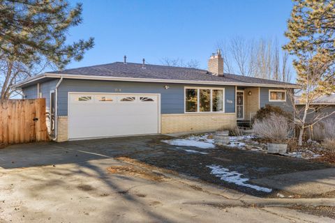 Photo of 1104 Tamera Drive, Klamath Falls, OR 97603 (MLS # 220214024)