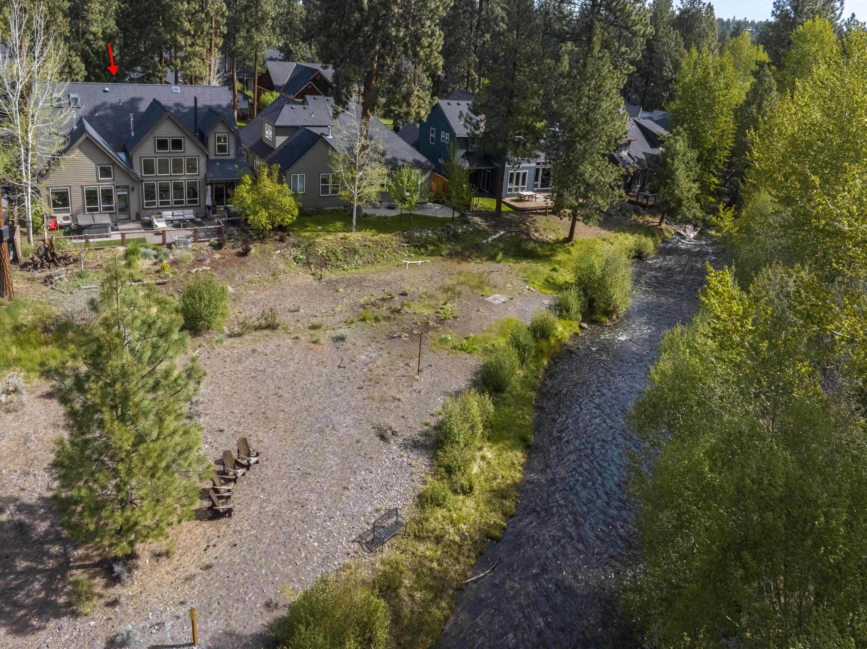935 E Creek View Drive