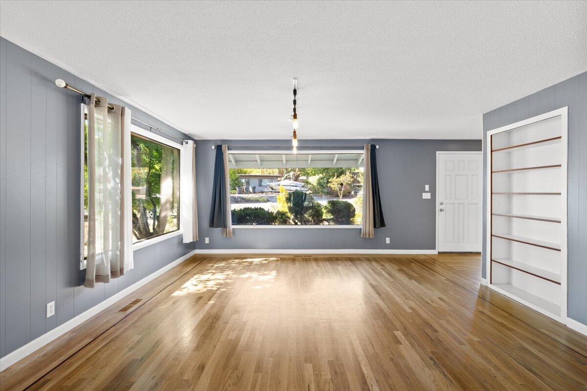 Mont Crest Subdivision Unit No 1 - Residential