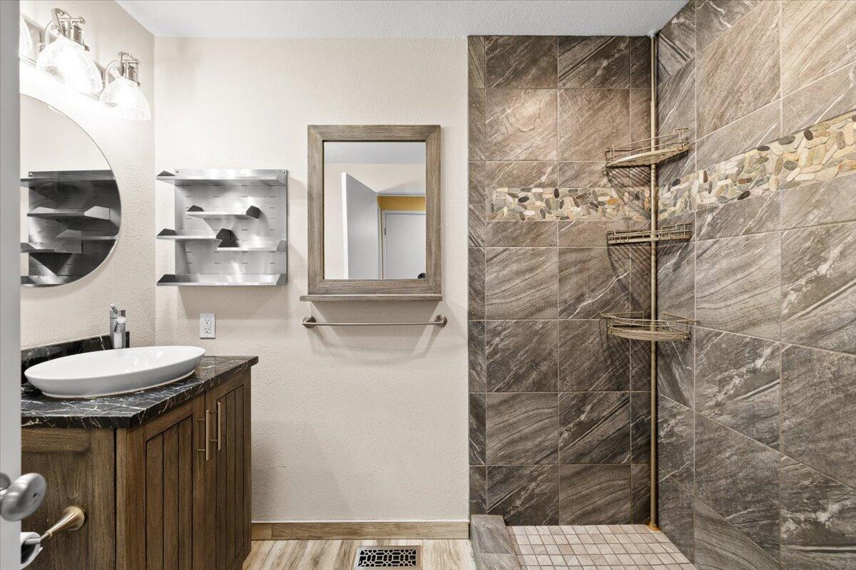 Mont Crest Subdivision Unit No 1 - Residential