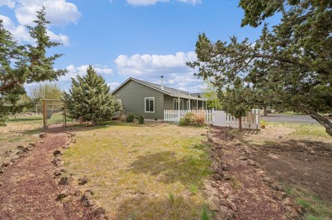 Tiny photo for 16625 SW Dove Road, Terrebonne, OR 97760 (MLS # 220219607)