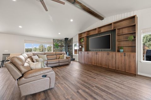 Tiny photo for 16625 SW Dove Road, Terrebonne, OR 97760 (MLS # 220219607)