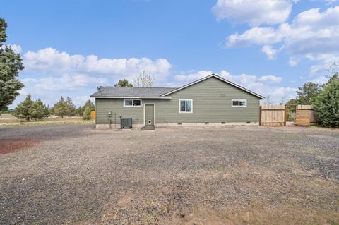 Tiny photo for 16625 SW Dove Road, Terrebonne, OR 97760 (MLS # 220219607)