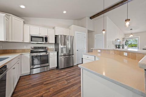 Tiny photo for 16625 SW Dove Road, Terrebonne, OR 97760 (MLS # 220219607)