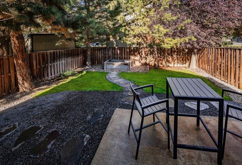 Tiny photo for 19548 Salmonberry Court, Bend, OR 97702 (MLS # 220219797)