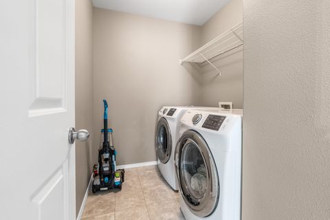 Tiny photo for 19548 Salmonberry Court, Bend, OR 97702 (MLS # 220219797)