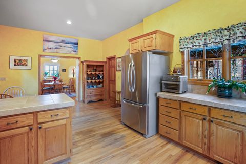 Tiny photo for 64742 Sylvan Loop, Bend, OR 97701 (MLS # 220212799)