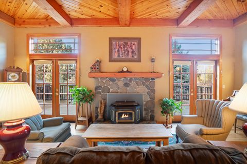 Tiny photo for 64742 Sylvan Loop, Bend, OR 97701 (MLS # 220212799)