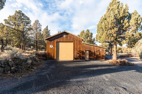 Tiny photo for 64742 Sylvan Loop, Bend, OR 97701 (MLS # 220212799)
