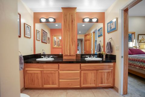 Tiny photo for 64742 Sylvan Loop, Bend, OR 97701 (MLS # 220212799)