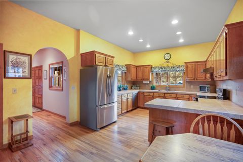 Tiny photo for 64742 Sylvan Loop, Bend, OR 97701 (MLS # 220212799)