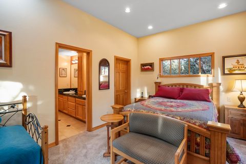 Tiny photo for 64742 Sylvan Loop, Bend, OR 97701 (MLS # 220212799)