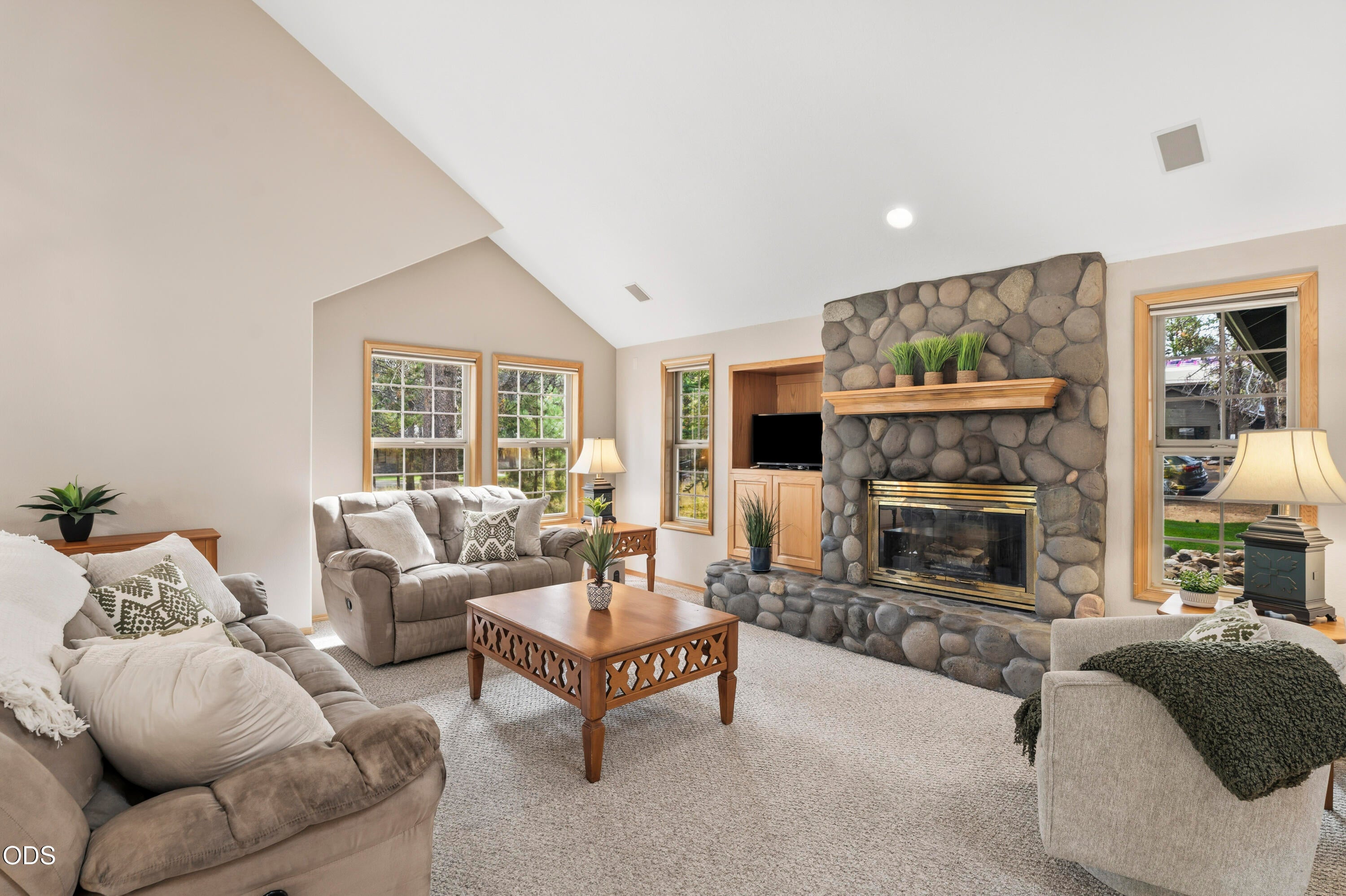 17900 Red Cedar Lane 5