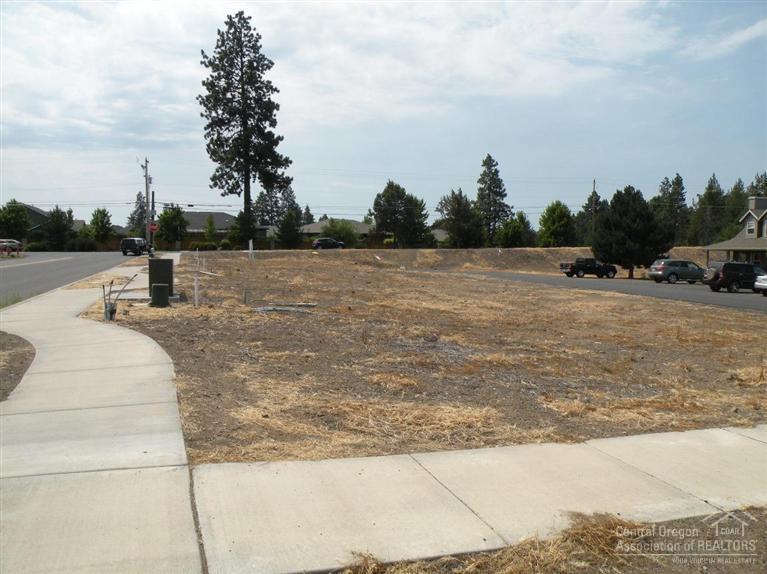 Clarendon Place - Land