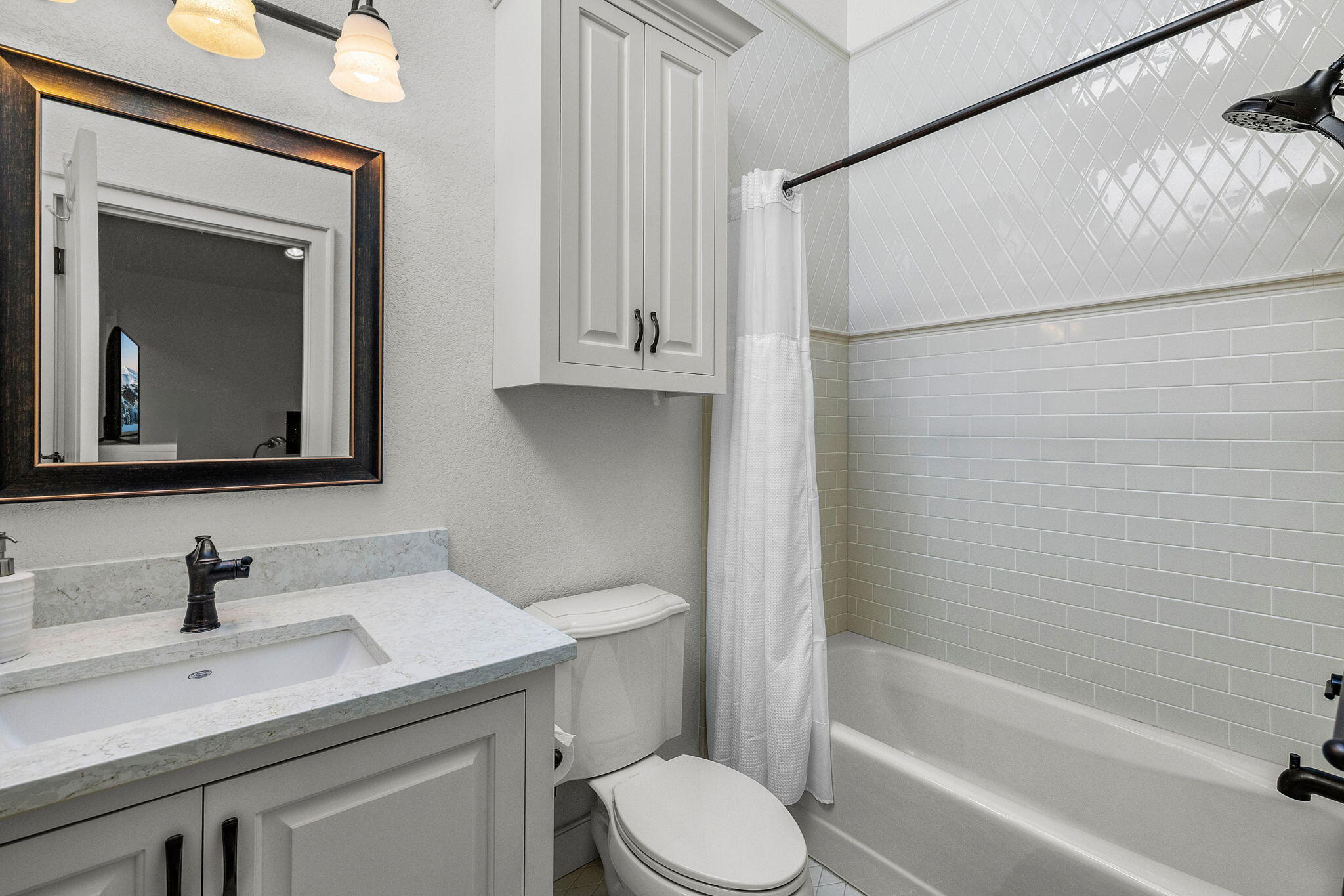 Broken Top - Residential