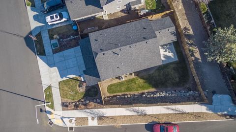 Tiny photo for 2042 SW 39th Street, Redmond, OR 97756 (MLS # 220217637)