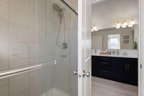 Tiny photo for 2042 SW 39th Street, Redmond, OR 97756 (MLS # 220217637)