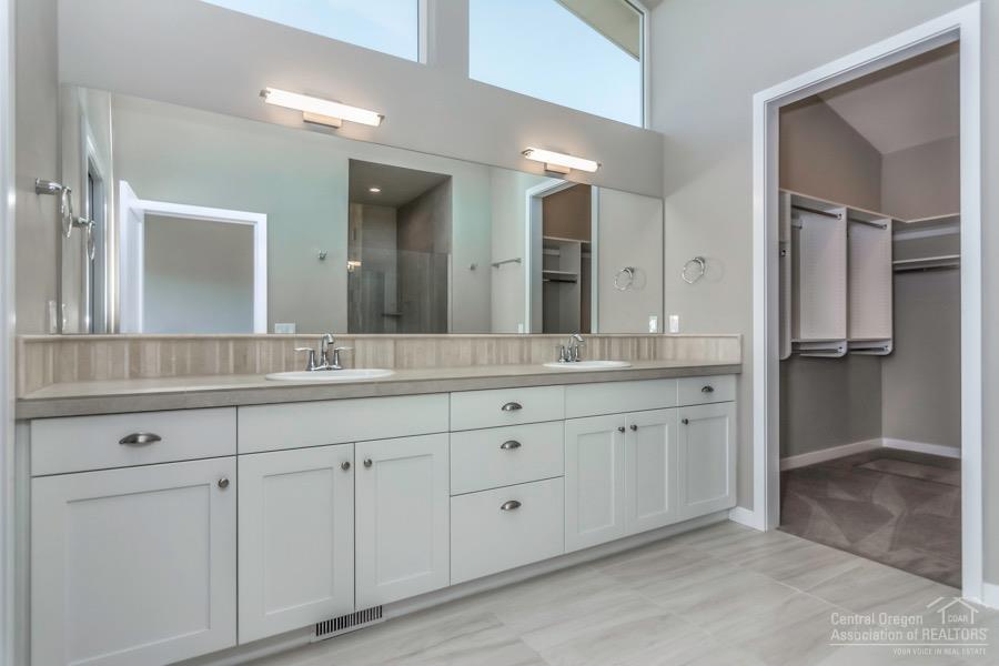 Forked Horn Butte - Residential