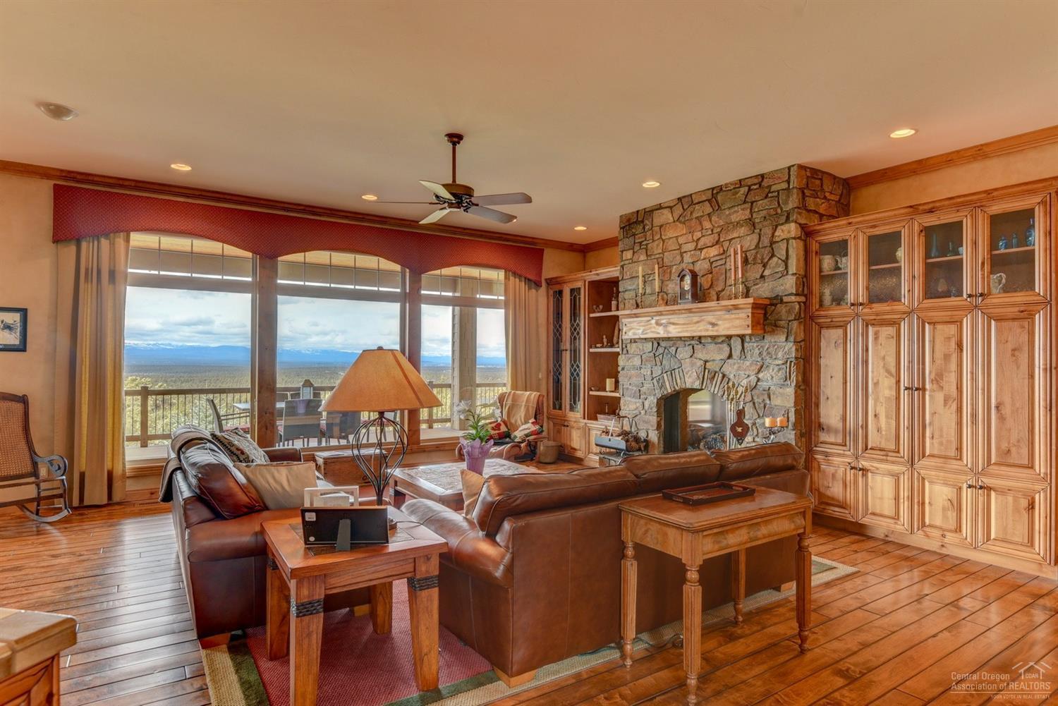 Eagle Crest - Residential