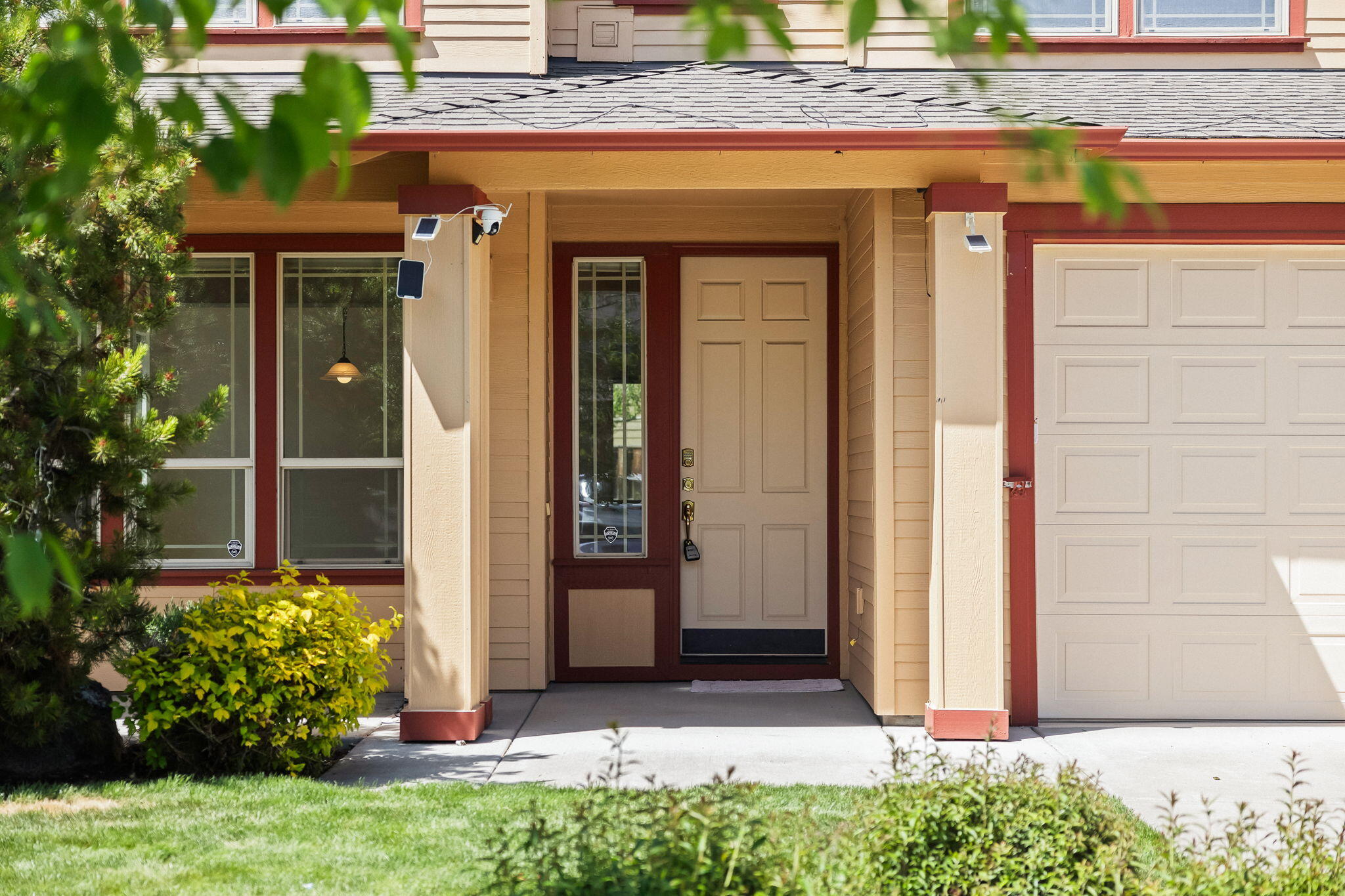 2934 NE Dogwood Drive