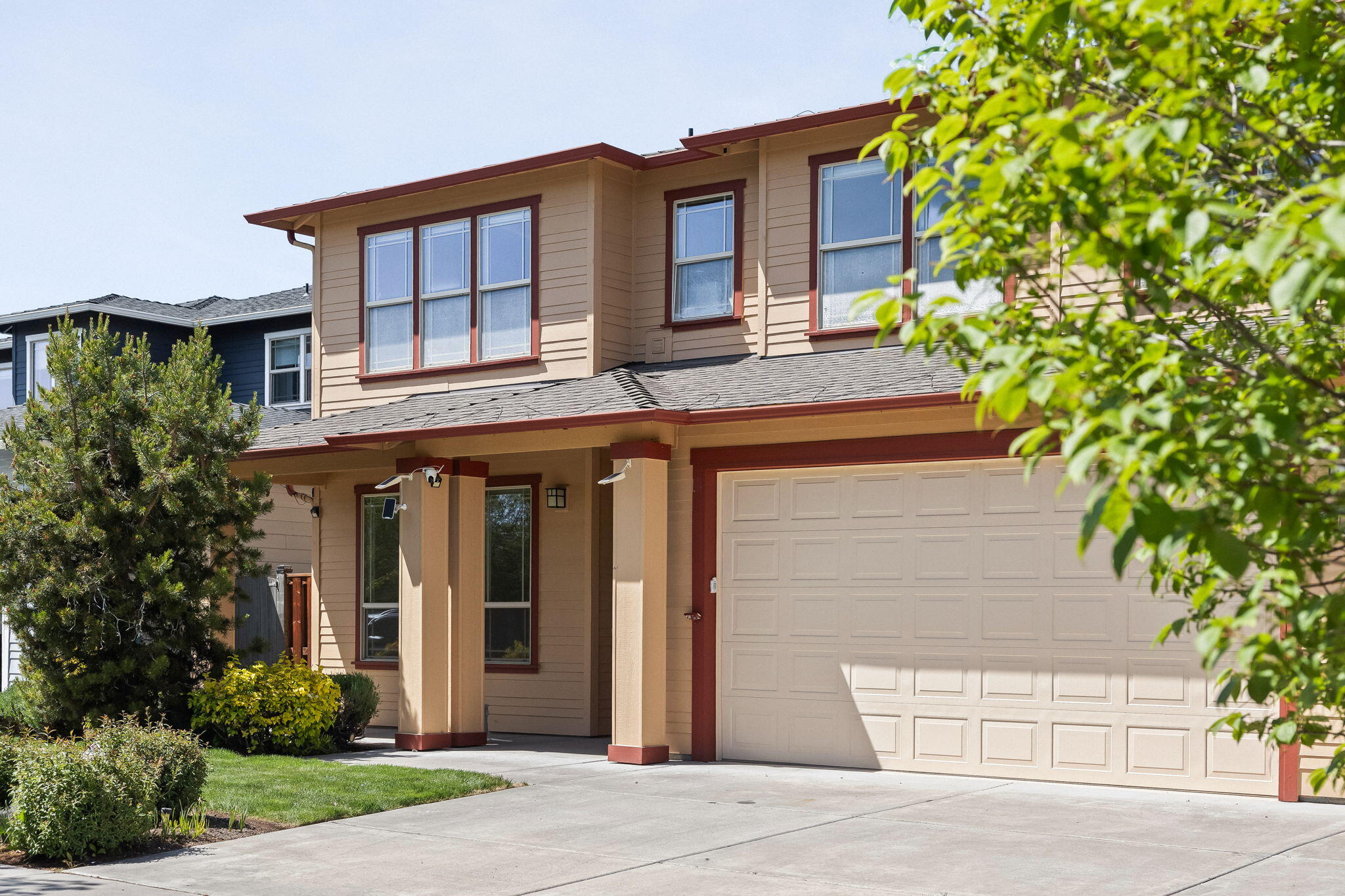 2934 NE Dogwood Drive