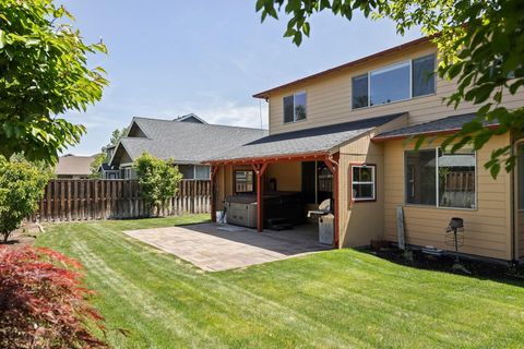 Tiny photo for 2934 NE Dogwood Drive, Bend, OR 97701 (MLS # 220213929)